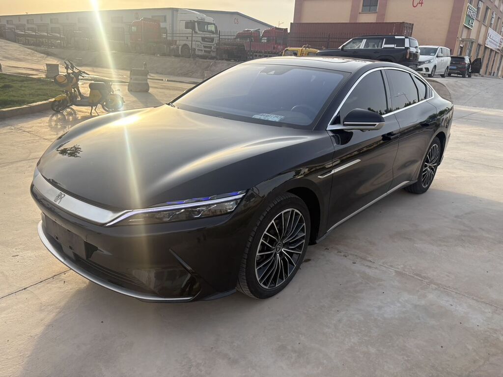 BYD Han EV: 2022 г., Автомат, Электромобиль, Седан: фото 2