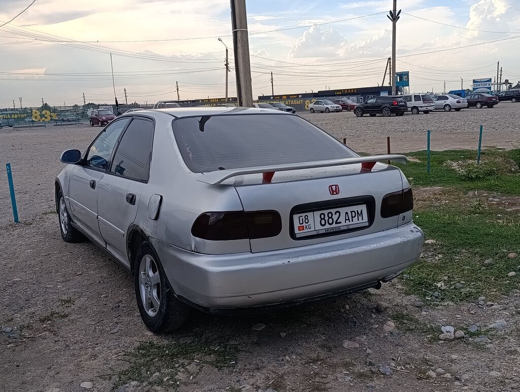 Honda Civic: 1995 г., 1.5 л, Автомат, Бензин, Седан: фото 5