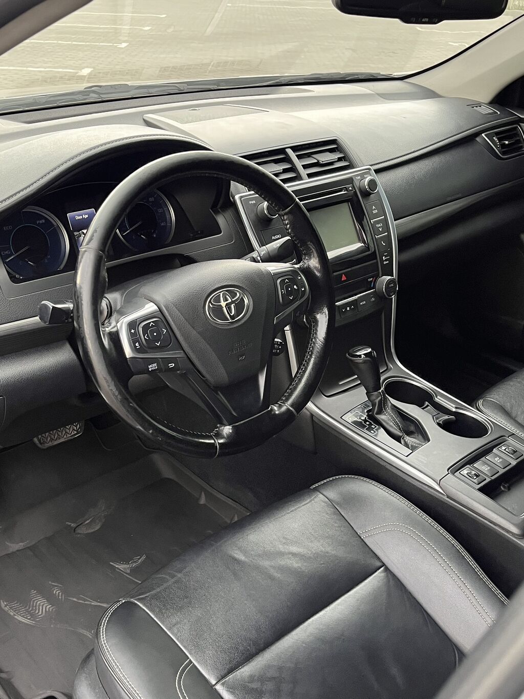 Toyota Camry: 2015 г., 2.5 л, Автомат, Гибрид, Седан: фото 8