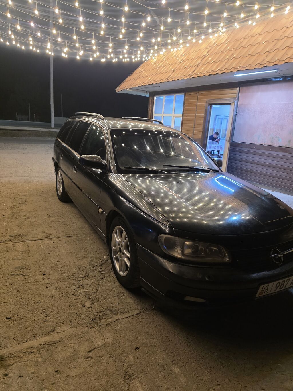 Opel Omega: 2000 г., 2.2 л, Автомат, Бензин, Универсал: фото 2