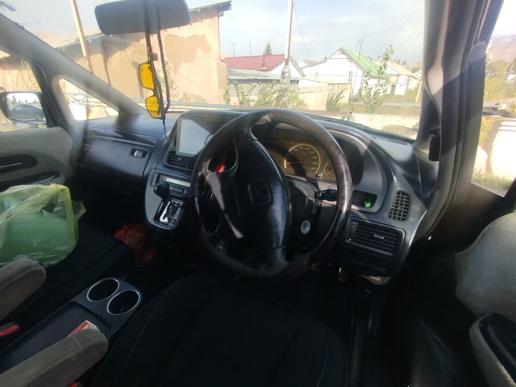 Honda : 2003 г., 3 л, Автомат, Минивэн: фото 3