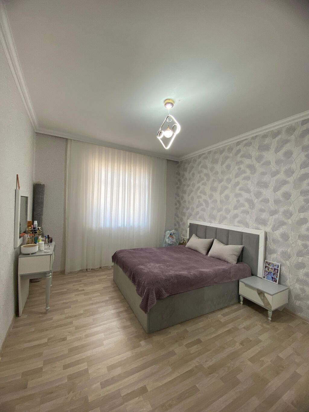 Salam. tecili heyet evi satilir.6 sotda insa edilmis ev 120kv dir