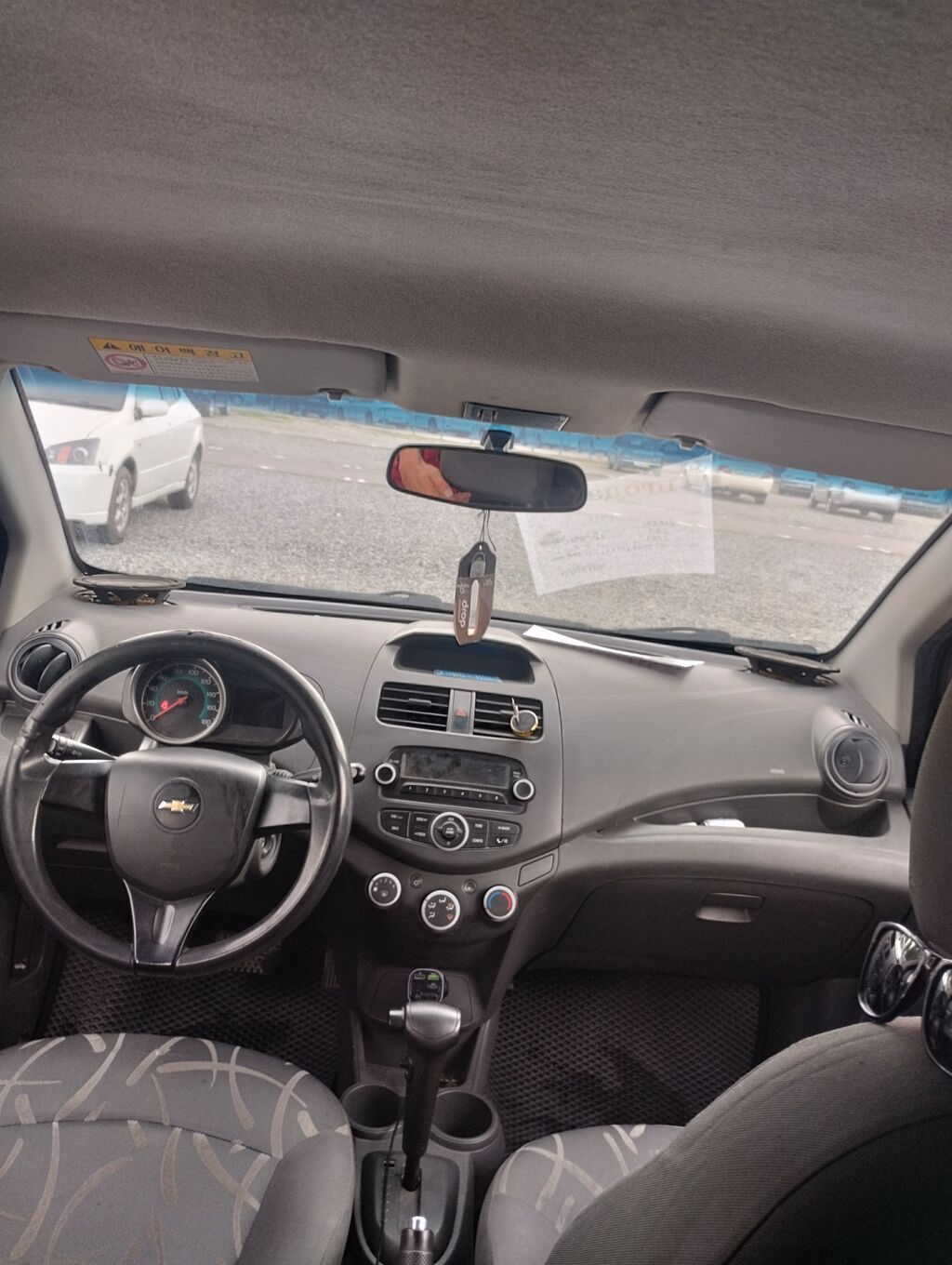 Chevrolet Spark: 2014 г., 1 л, Автомат, Газ, Хэтчбэк: фото 5