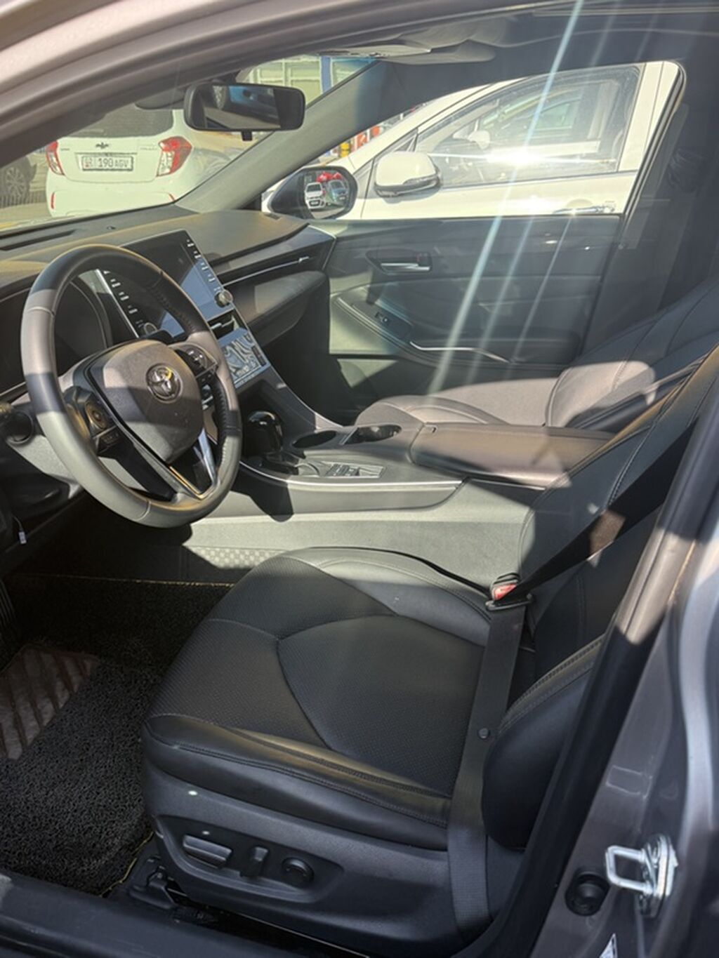 Toyota Avalon: 2020 г., 2.5 л, Автомат, Гибрид, Седан: фото 4