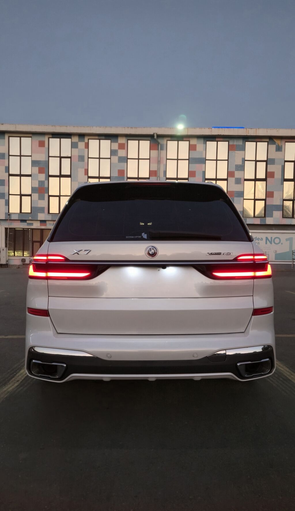 BMW X7: 2024 г., 3 л, Автомат, Бензин, Кроссовер: фото 2
