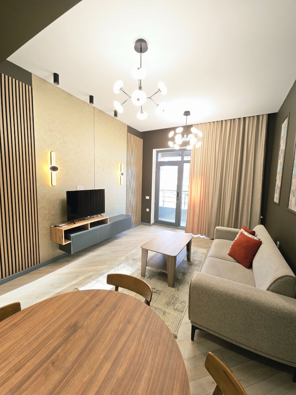 Ağ Şəhərdə studio tipli 2 otaqlı mənzil kirayə verilir. - Ümumi sahə