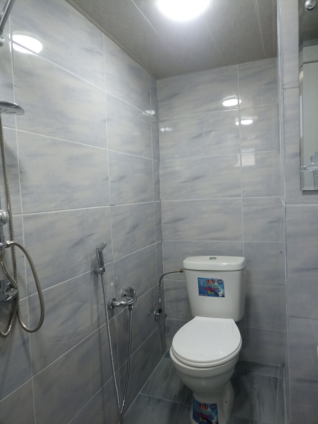 Bakı, M.Ə. Rəsulzadə qəs., 2 otaqlı, Köhnə tikili, 65 kv. m