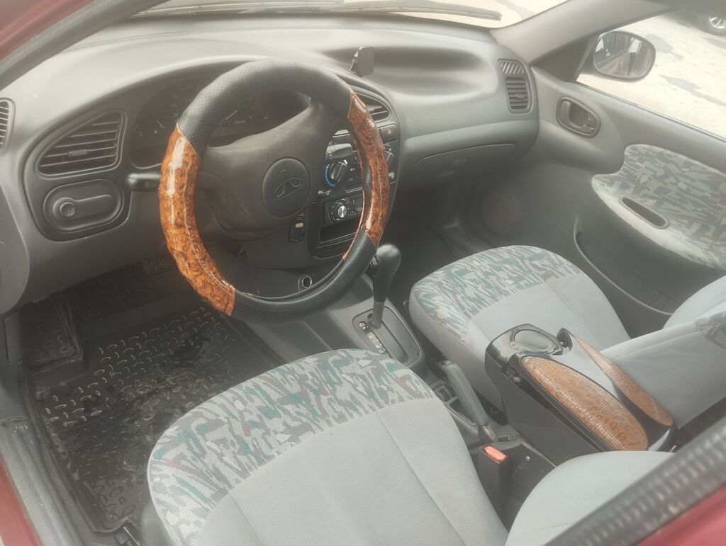 Daewoo Lanos: 1997 г., 1.5 л, Автомат, Бензин, Седан: фото 7