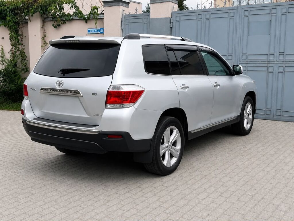 Toyota Highlander: 2011 г., Автомат, Бензин, Кроссовер: фото 2