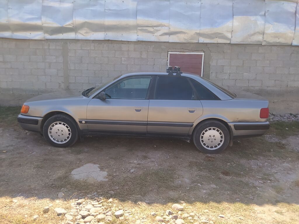 Audi 100