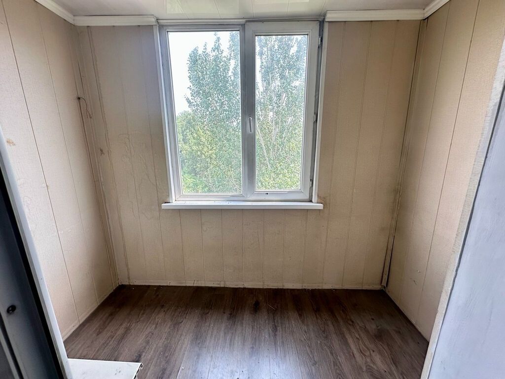 3 комнаты, 76 м², Кожомкул стадион Индивидуалка, 5 этаж, Требуется ремонт: фото 4