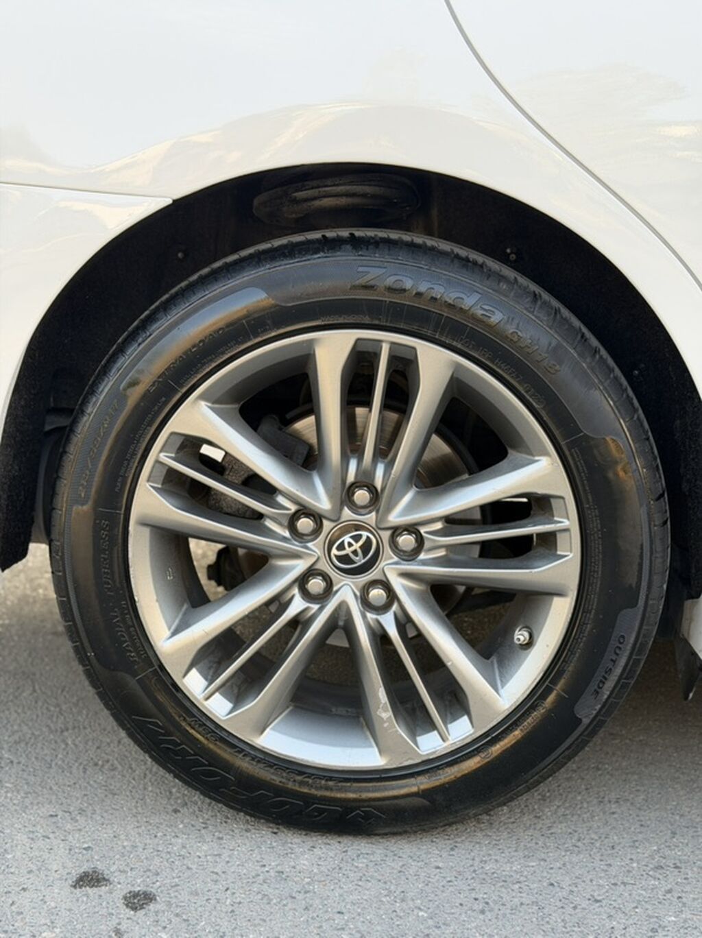 Toyota Camry: 2016 г., 2.5 л, Автомат, Бензин, Седан: фото 7