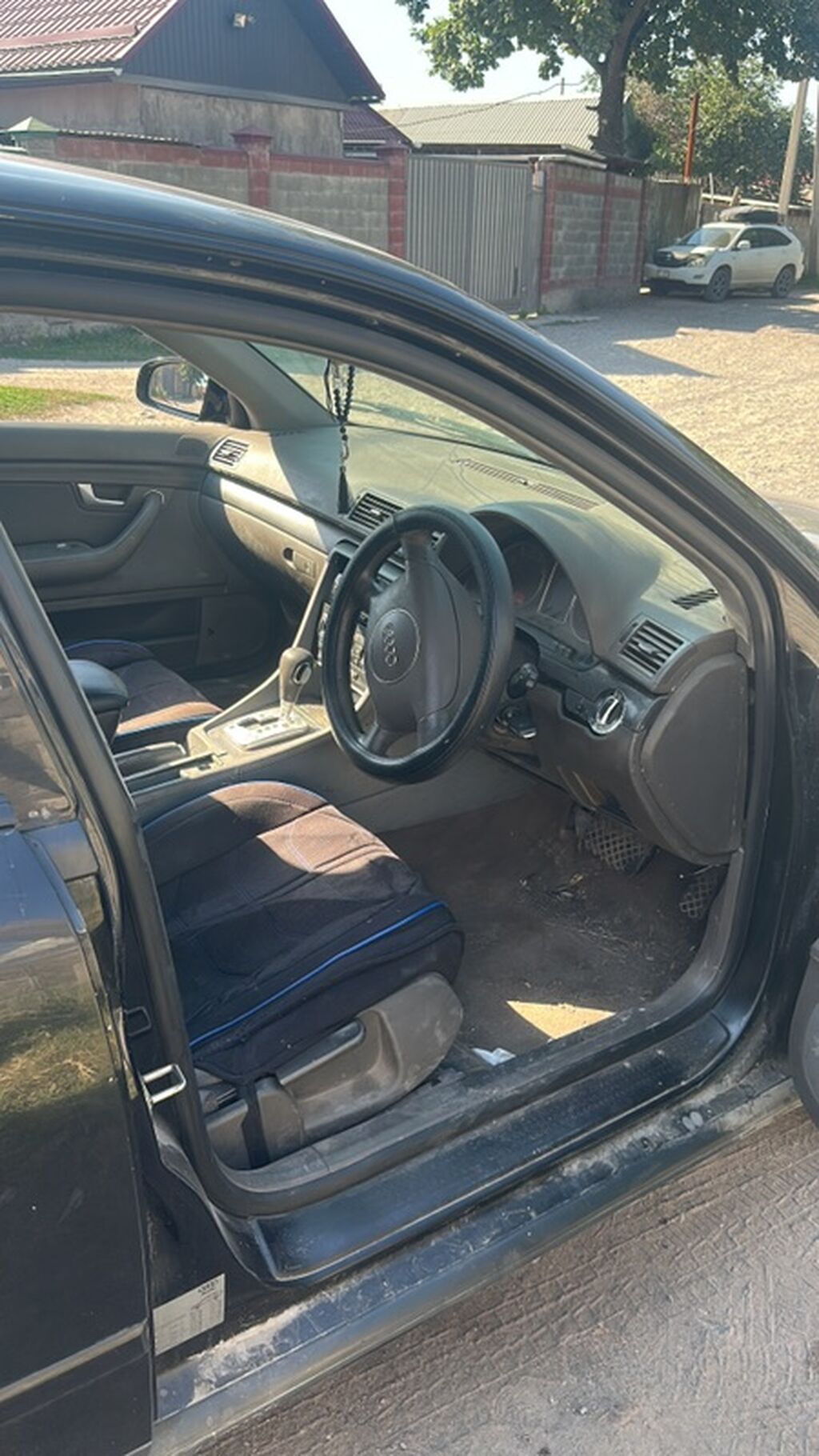 Audi A4: 2002 г., 2 л, Автомат, Газ, Седан: фото 3
