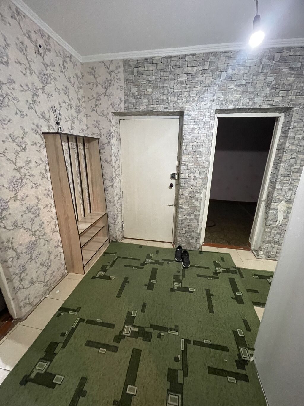 3 комнаты, 58 м², 105 серия, 1 этаж, Требуется ремонт: фото 2