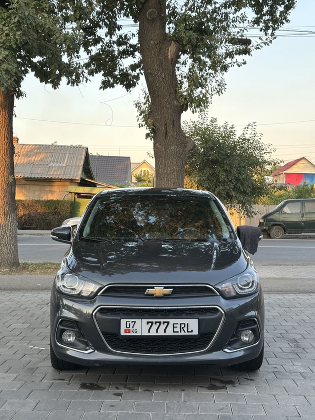 Chevrolet Spark: 2017 г., 1 л, Автомат, Бензин, Хэтчбэк: фото 3