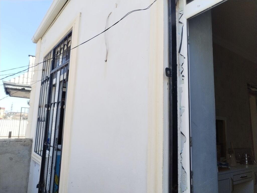 90 kv. m, 3 otaqlı, Su, İnternet, Qaz
