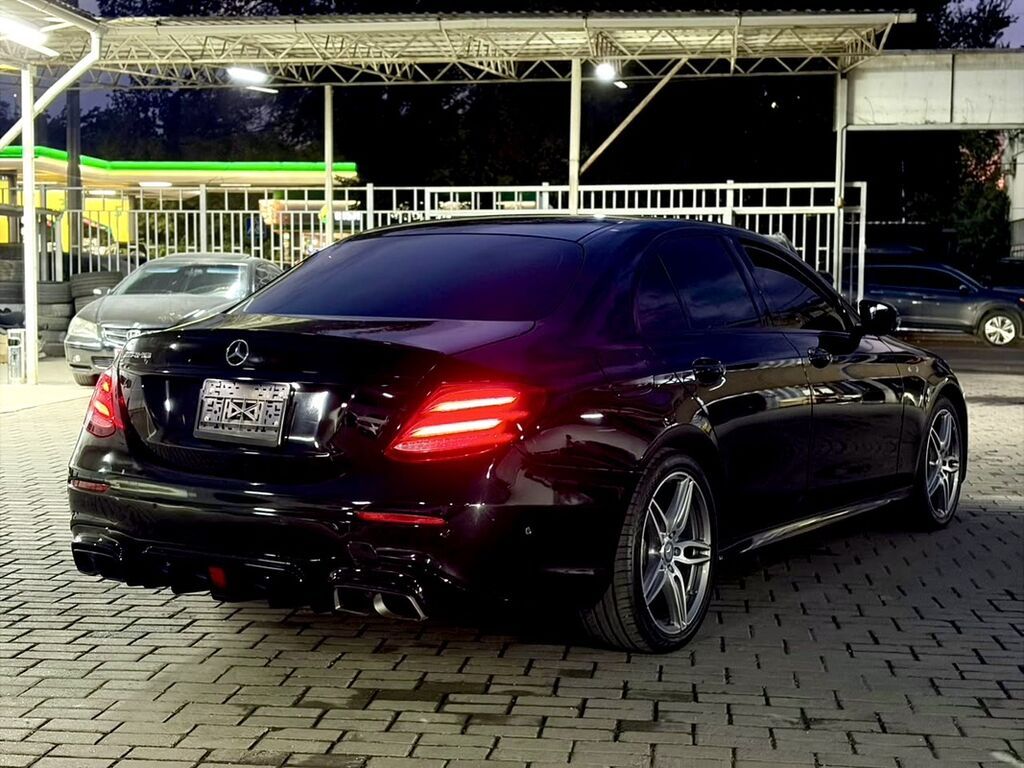 Mercedes-Benz E-класс AMG: 2017 г., 3 л, Автомат, Бензин, Седан: фото 3
