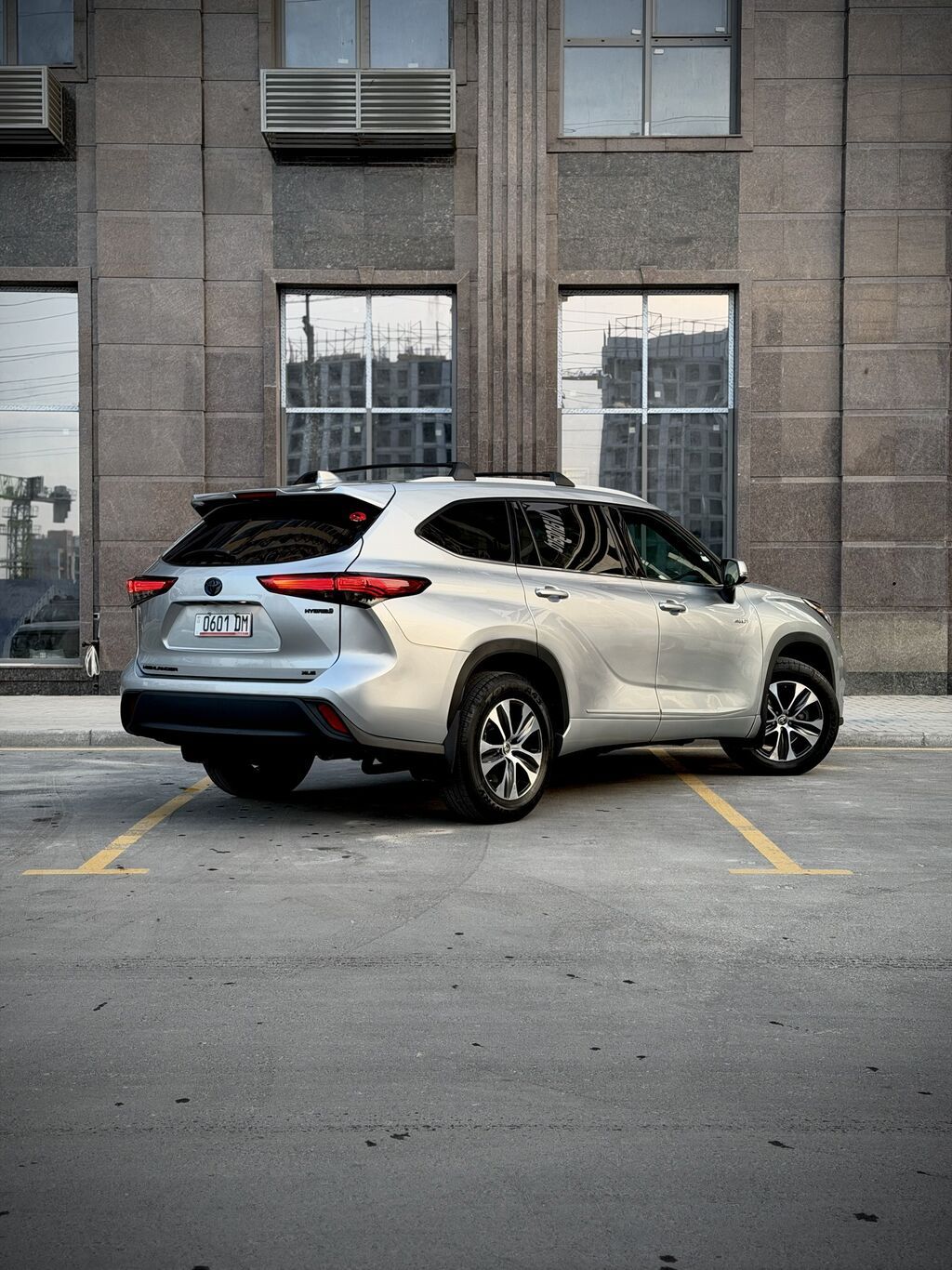 Toyota Highlander: 2022 г., 2.5 л, Вариатор, Гибрид, Внедорожник: фото 3