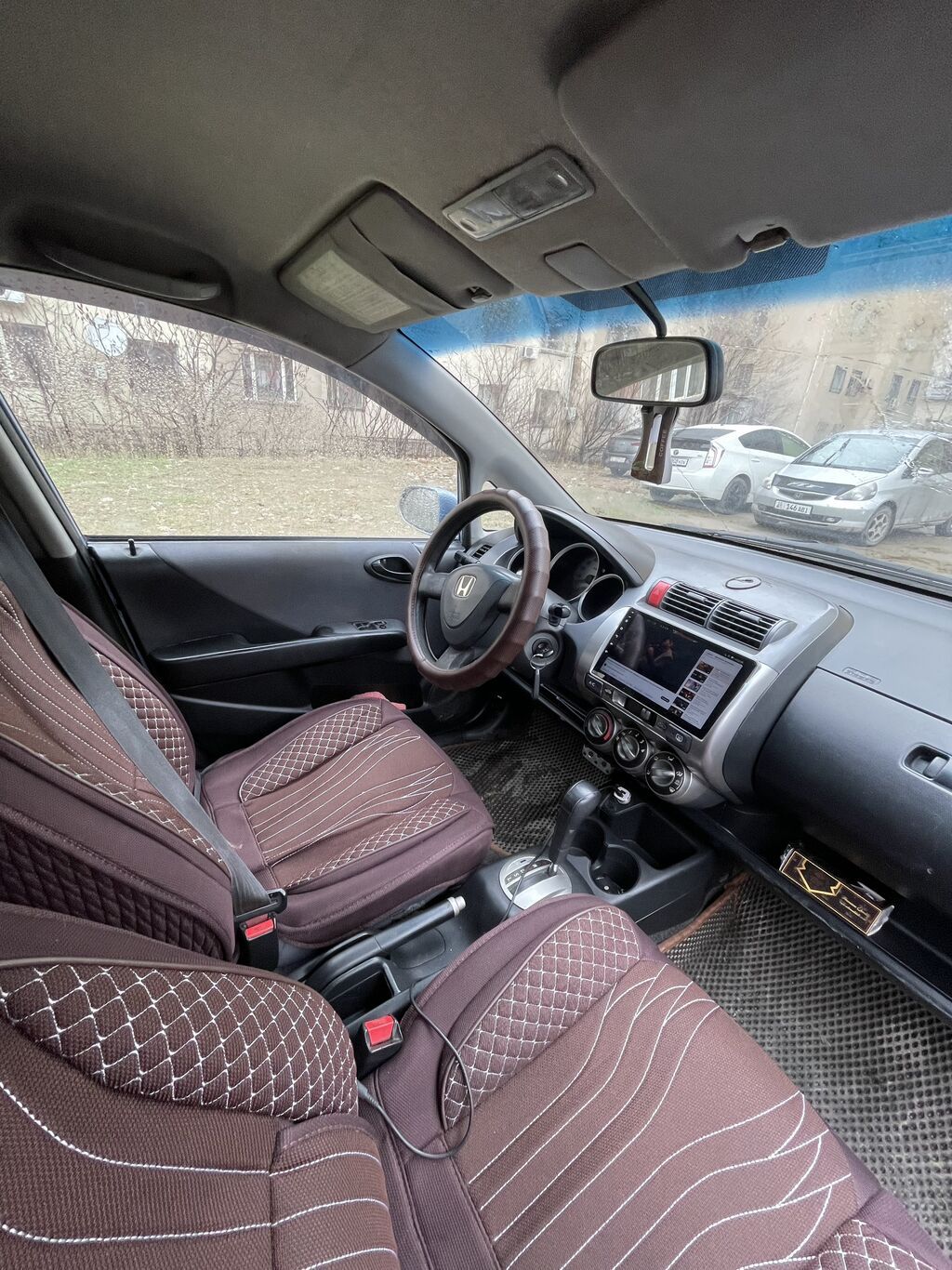 Сдаю Honda Jazz, Долгосрочно, | Залог, Ремонт мотора от арендодателя, Ремонт коробки передач от арендодателя: фото 2