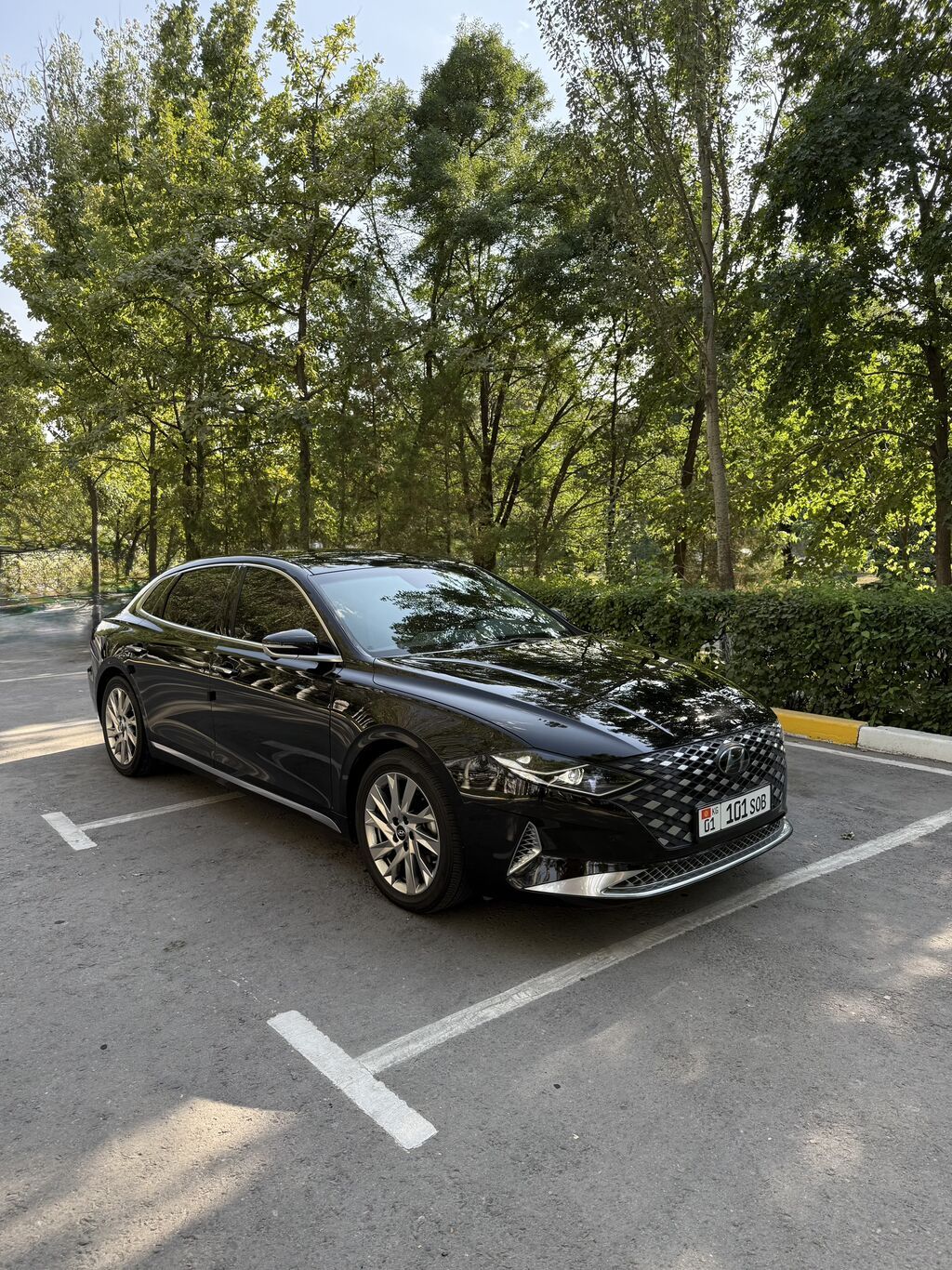 Hyundai Grandeur: 2021 г., 2.4 л, Автомат, Гибрид, Седан: фото 2