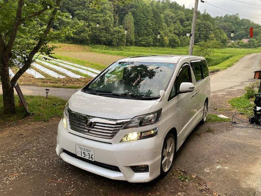 Toyota Vellfire 2008 Абхазия
