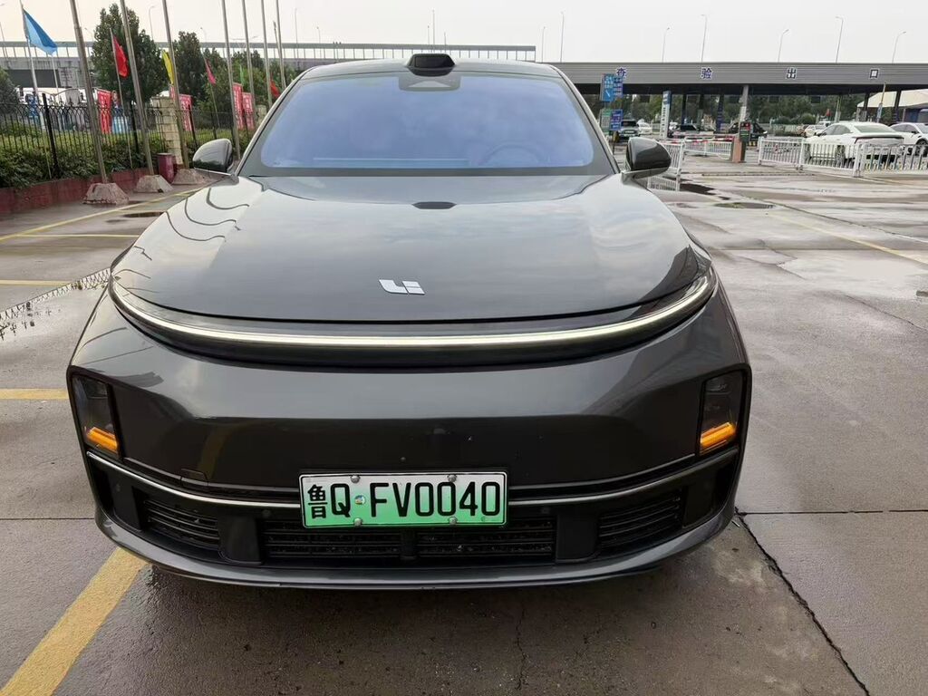 Lixiang L7: 2023 г., 1.5 л, Автомат, Гибрид, Кроссовер: фото 1