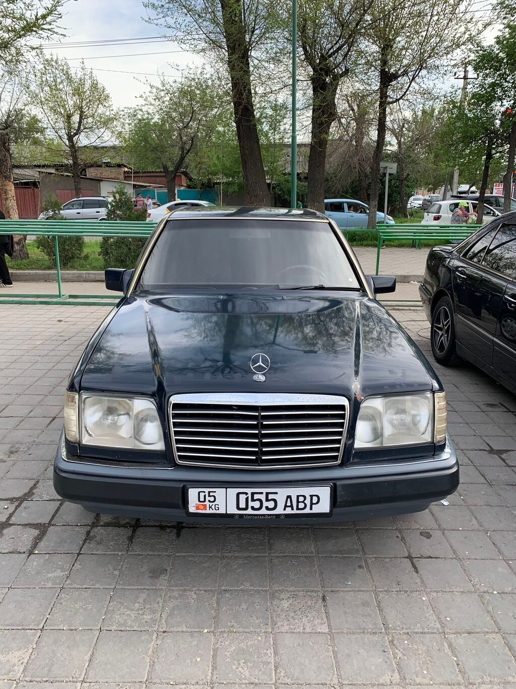 Mercedes-Benz E-Class: 1993 г., 2.2 л, Автомат, Бензин, Седан: фото 2