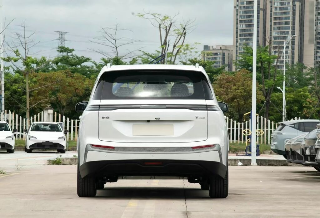 Электромобиль GAC Aion Y (кроссовер/MPV) Ключевые особенности: -: фото 6