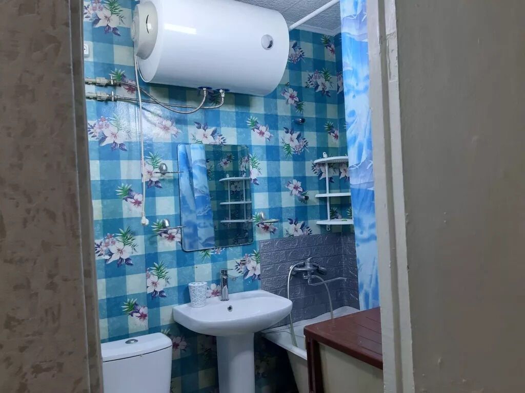 2 комнаты, 45 м², 4 мкр 104 серия, 1 этаж, Косметический ремонт: фото 2