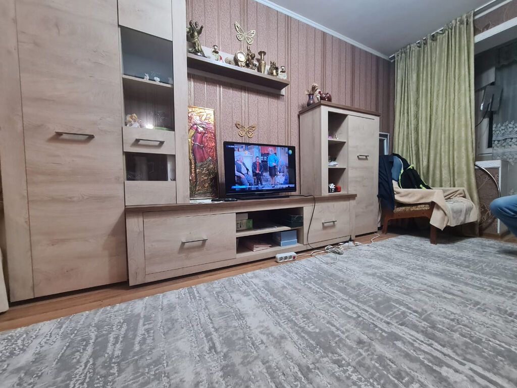1 комната, 32 м², 8 мкр 104 серия, 4 этаж, Косметический ремонт: фото 2