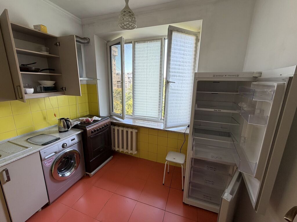 3 комнаты, 70 м², Золотой квадрат Индивидуалка, 5 этаж, Косметический ремонт: фото 5