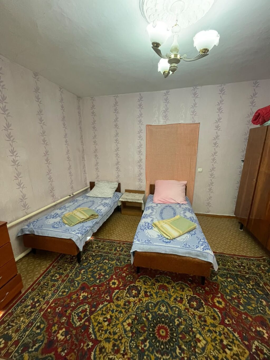 Сдам 2 комнаты в частном доме,аламединский рынок в двух минутах: фото 1