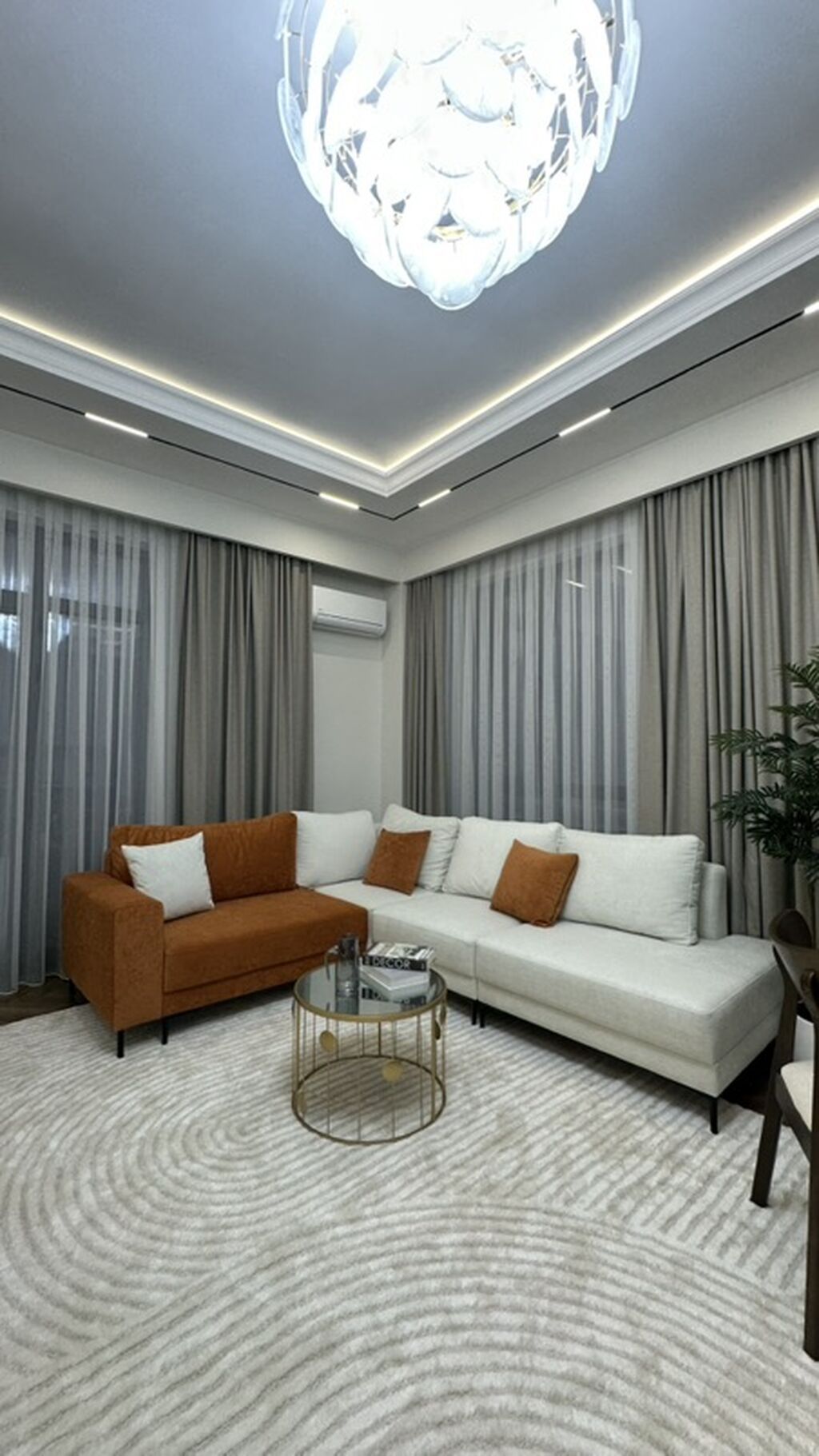 3 комнаты, 93 м², Элитка, 4 этаж, Дизайнерский ремонт: фото 2
