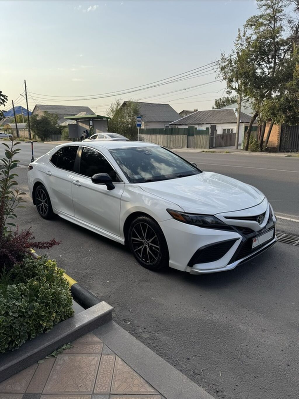 Toyota Camry: 2021 г., 2.5 л, Автомат, Бензин, Седан: фото 3