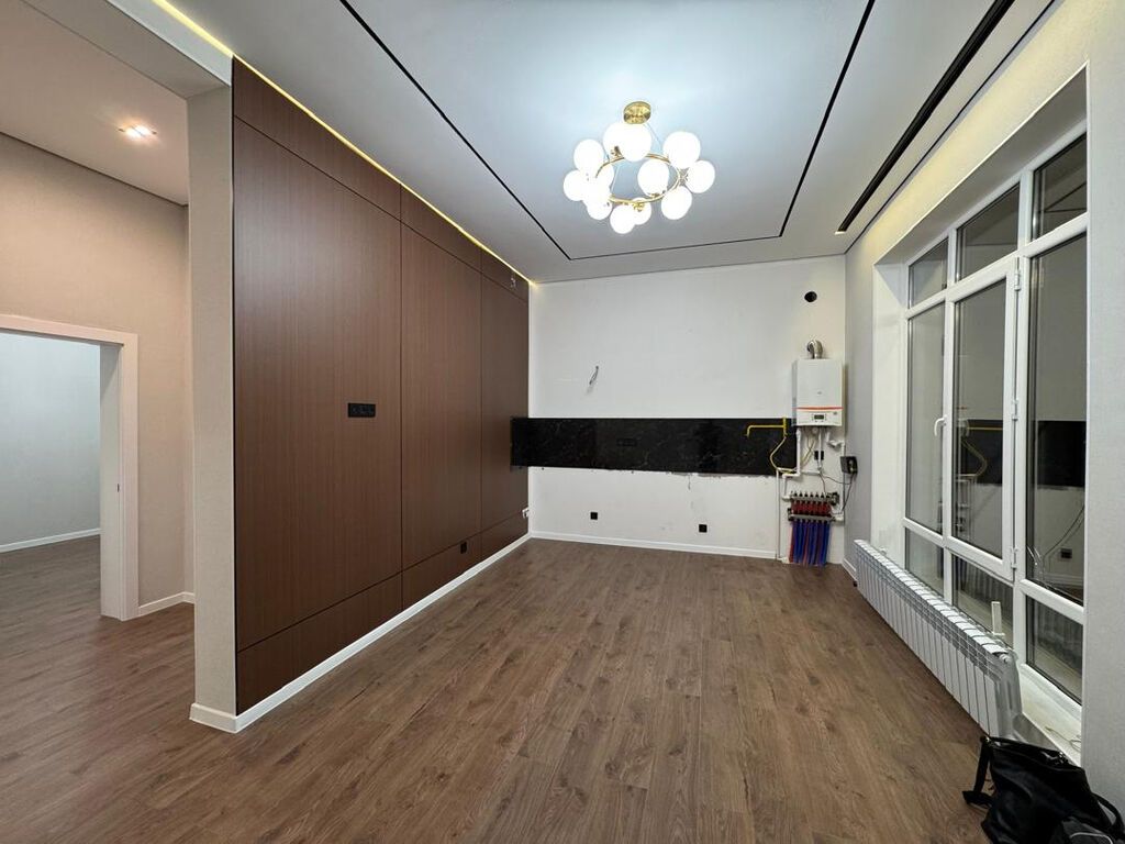 Срочно продается новый дом в ж/м Ала-Тоо-1! Участок: 2.8 сотки: фото 6