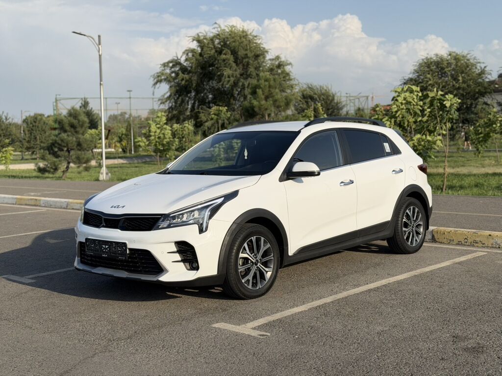 Kia Rio X-Line: 2022 г., 1.6 л, Автомат, Бензин, Хэтчбэк: фото 3