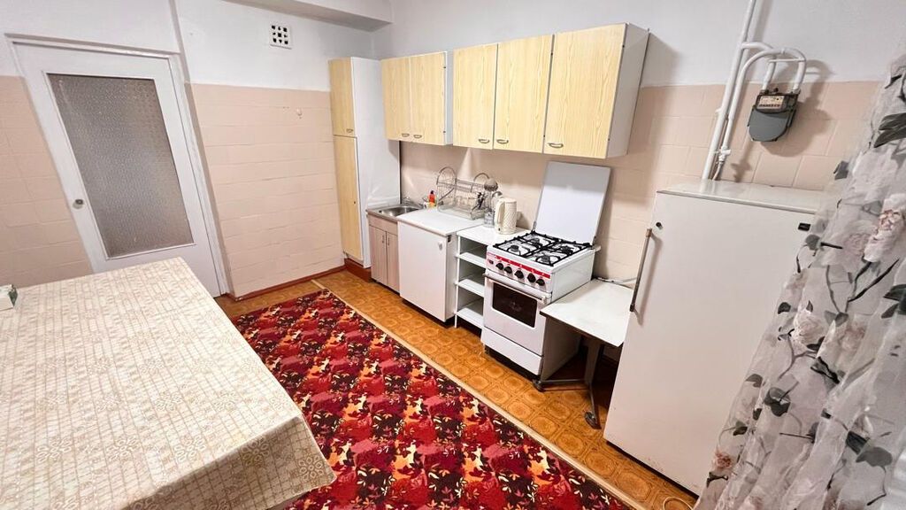 4 комнаты, 146 м², Площадь Ала-Тоо Индивидуалка, 3 этаж, Косметический ремонт: фото 3
