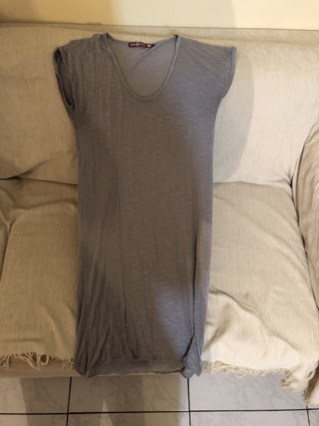 Women's Sweatsuits: Attrativo μακρύς tshirt Medium σε lalafo.gr Attrativo μακρύς tshirt Medium σε Νέα Σμύρνη