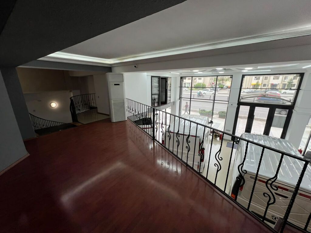 400 m² kommersiya obyektinin icarəsi Ünvan və yerləşmə: - Ziya