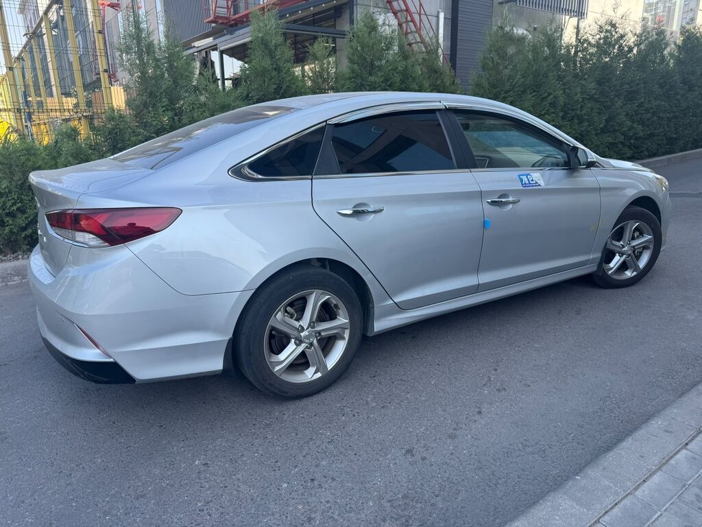Hyundai Sonata: 2021 г., 2 л, Автомат, Газ, Седан: фото 3