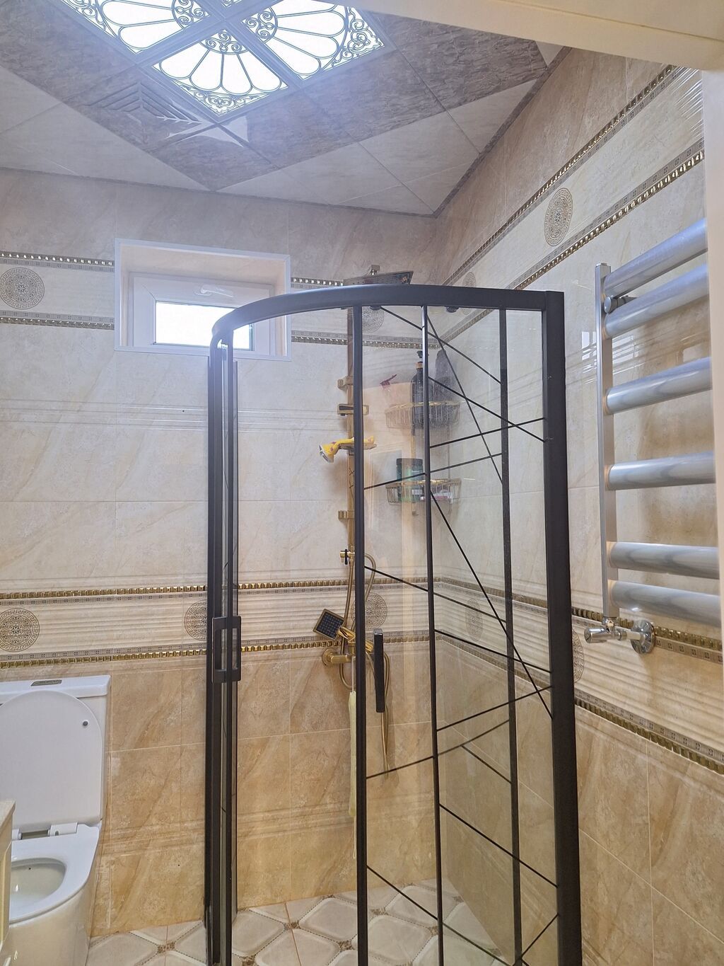 5 otaqlı, 165 kv. m, Yeni təmirli