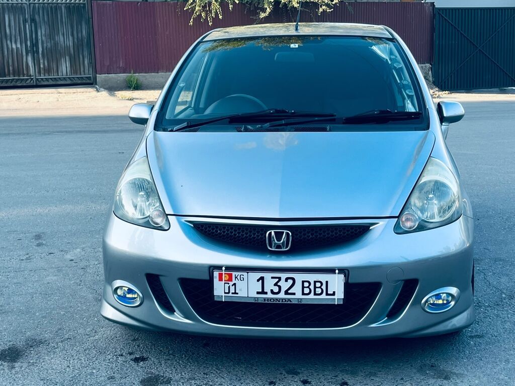 Honda Fit: 2003 г., 1.5 л, Вариатор, Бензин, Хэтчбэк: фото 3