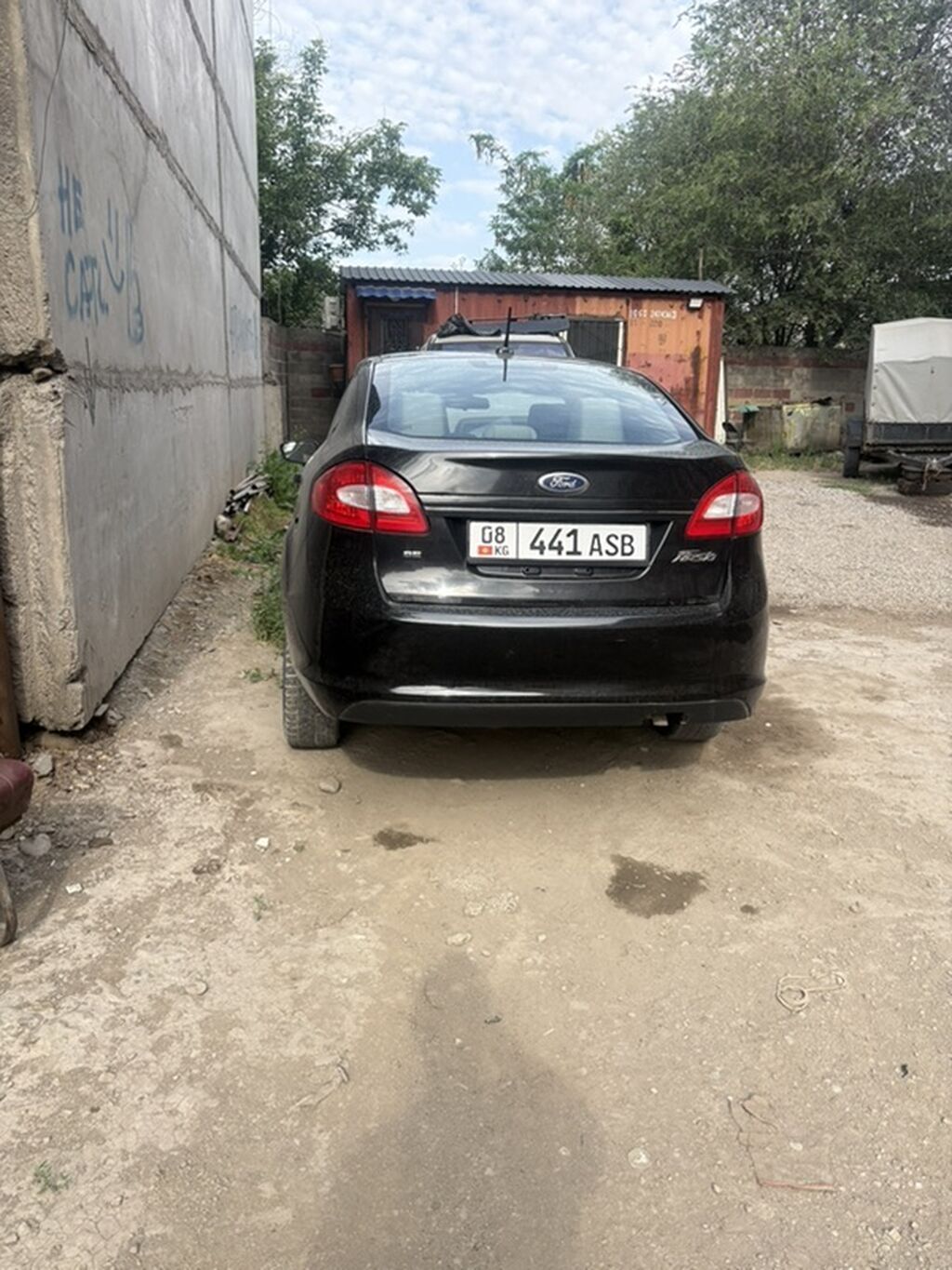 Ford Fiesta: 2010 г., 1.6 л, Механика, Бензин, Седан: фото 3