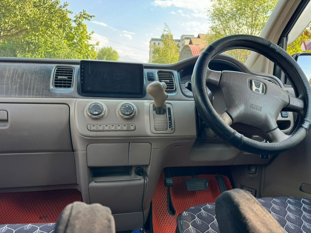 Honda Stepwgn 2001, 2 л, автомат, бензин: фото 6