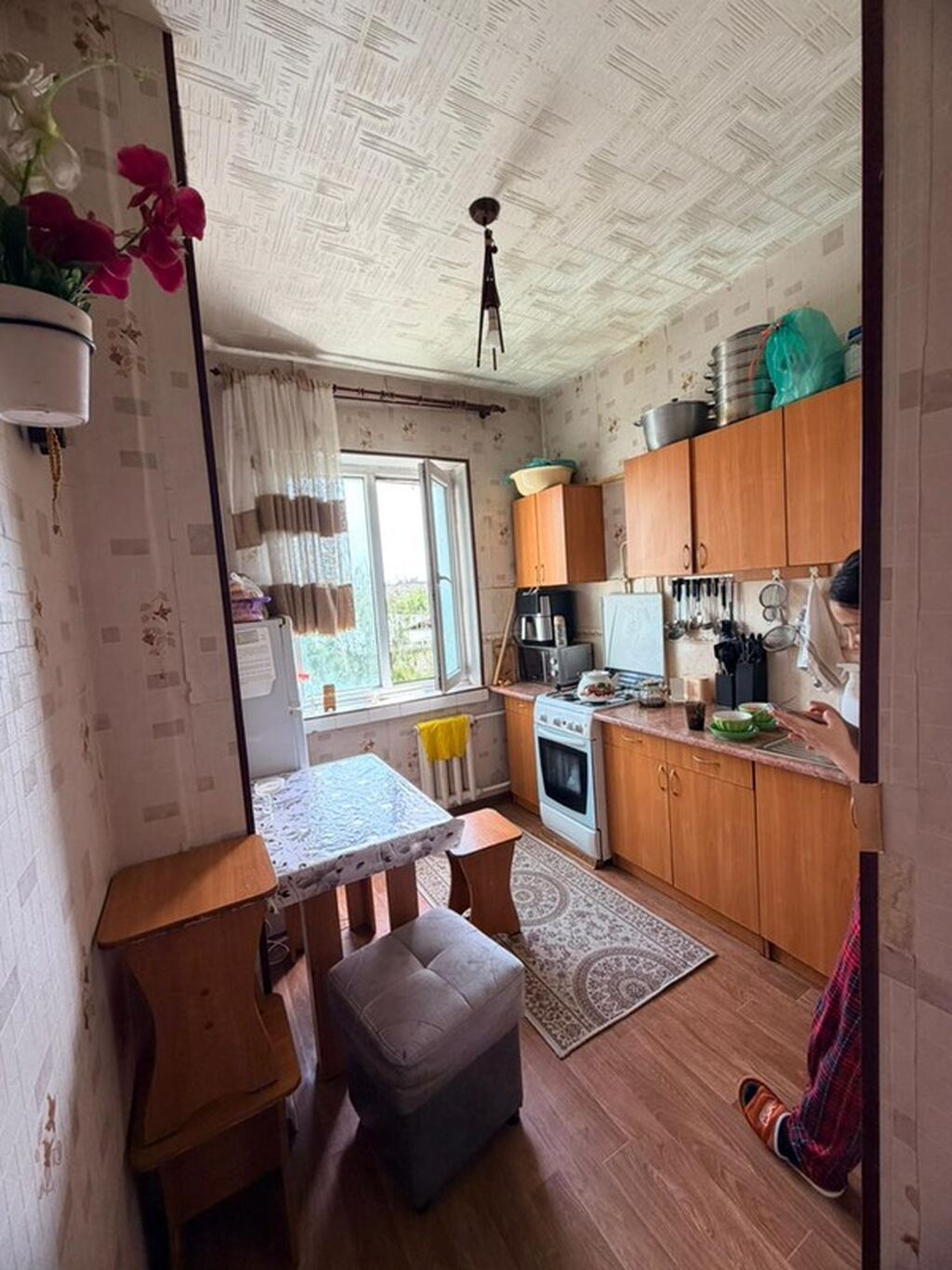 2 комнаты, 50 м², Аламедин-1 мкр 105 серия, 5 этаж, Старый ремонт: фото 2