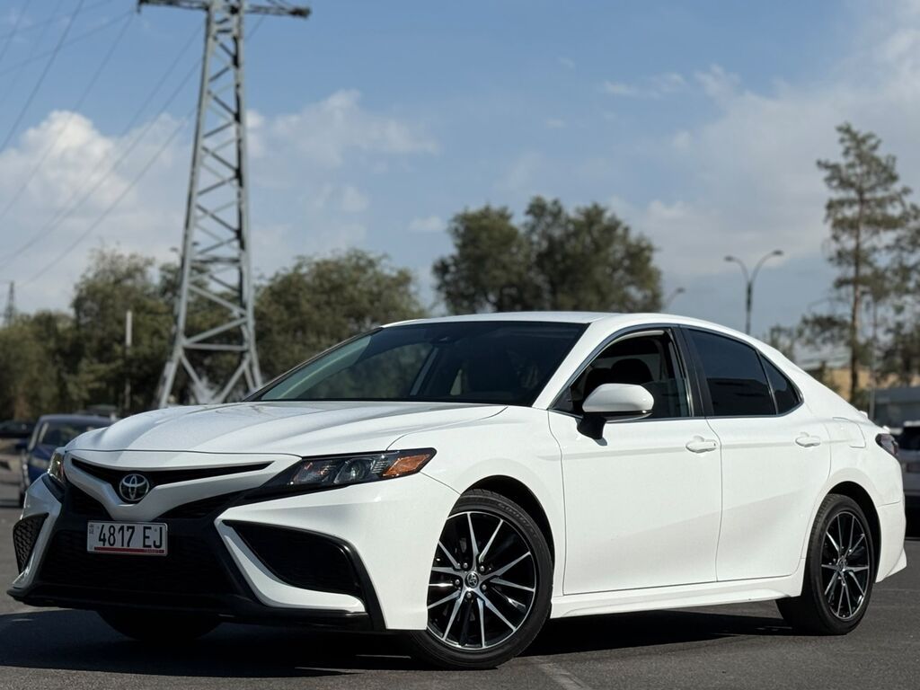 Toyota Camry: 2021 г., Автомат, Бензин, Седан: фото 5