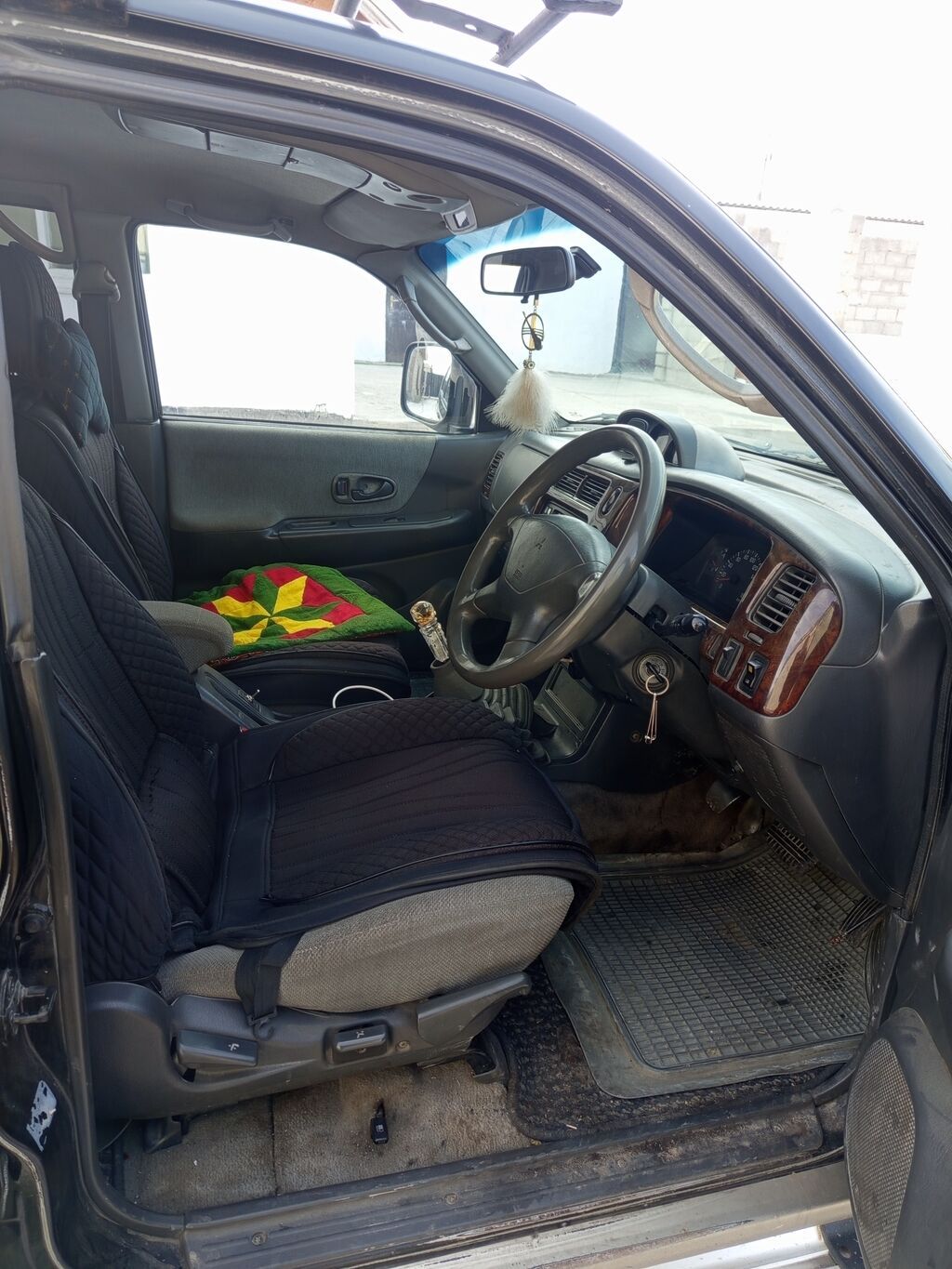 Mitsubishi Pajero Sport: 1996 г., 2.3 л, Механика, Дизель, Внедорожник: фото 2