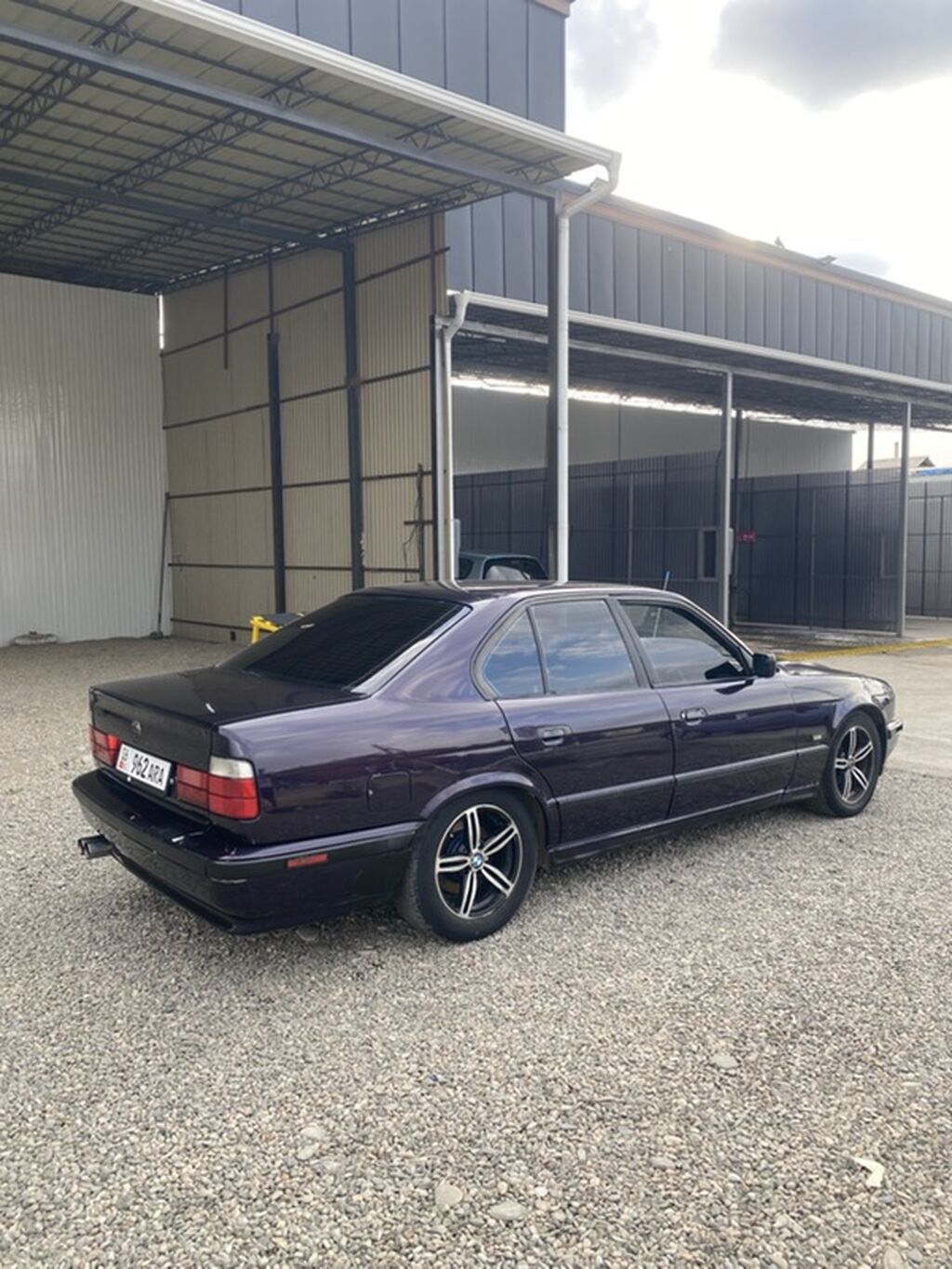 BMW 5 series: 1991 г., Седан: фото 2