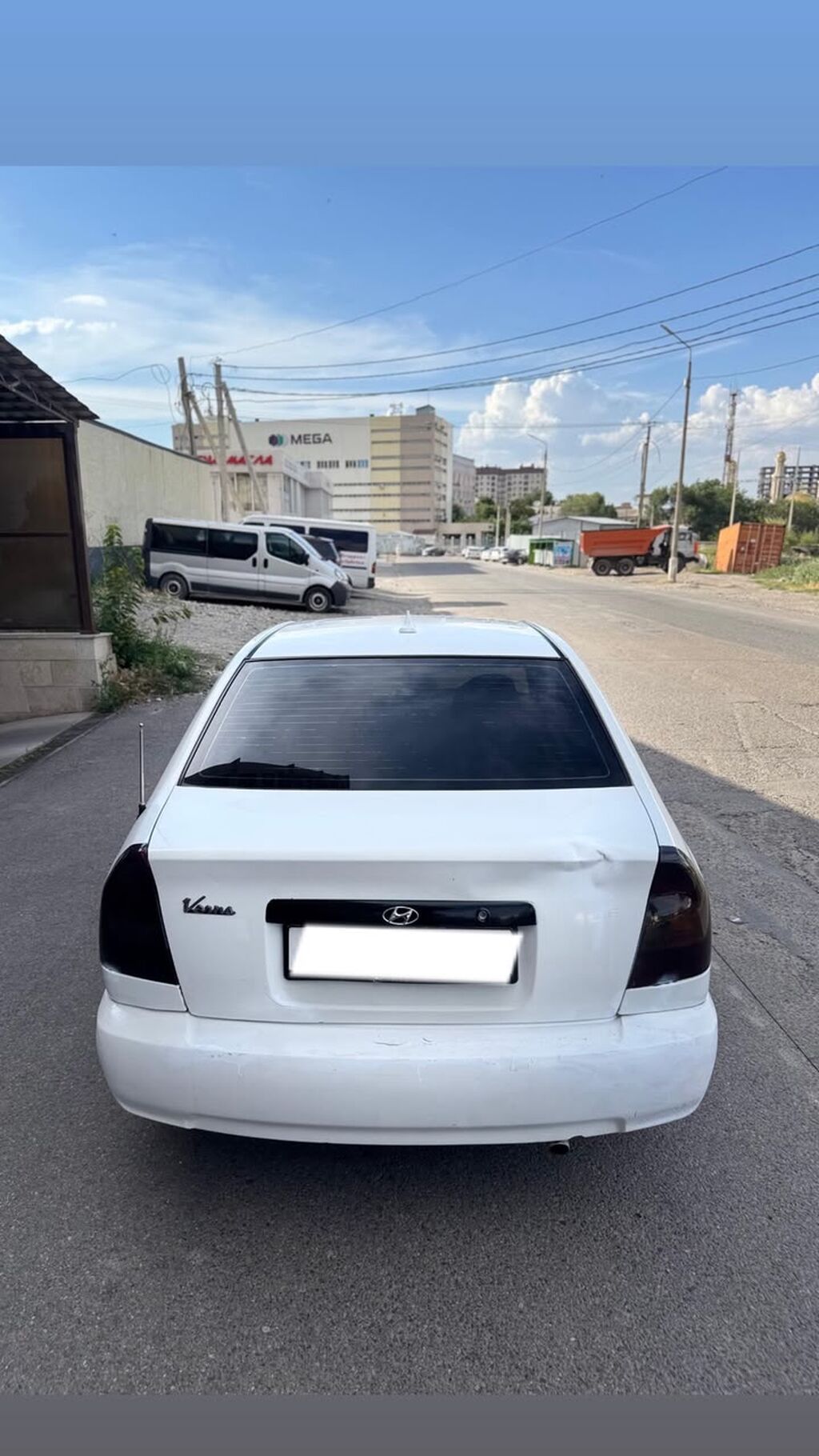 Hyundai Accent: 1999 г., 1.6 л, Механика, Бензин, Седан: фото 4