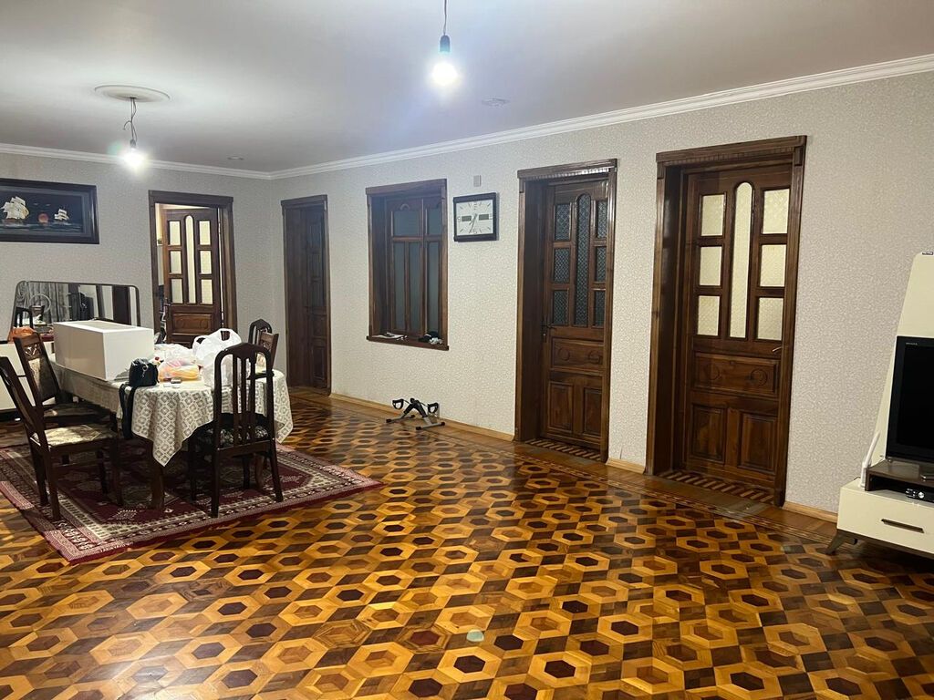 8 otaq, 278 kv. m, Kredit yoxdur, Yeni təmirli
